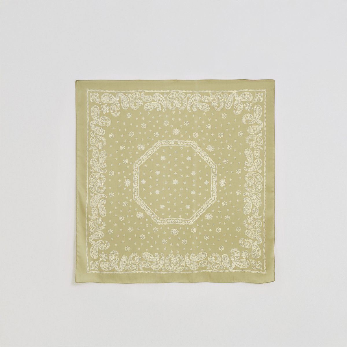 Foulard carré motif bandana vert kaki, GRAIN DE MALICE