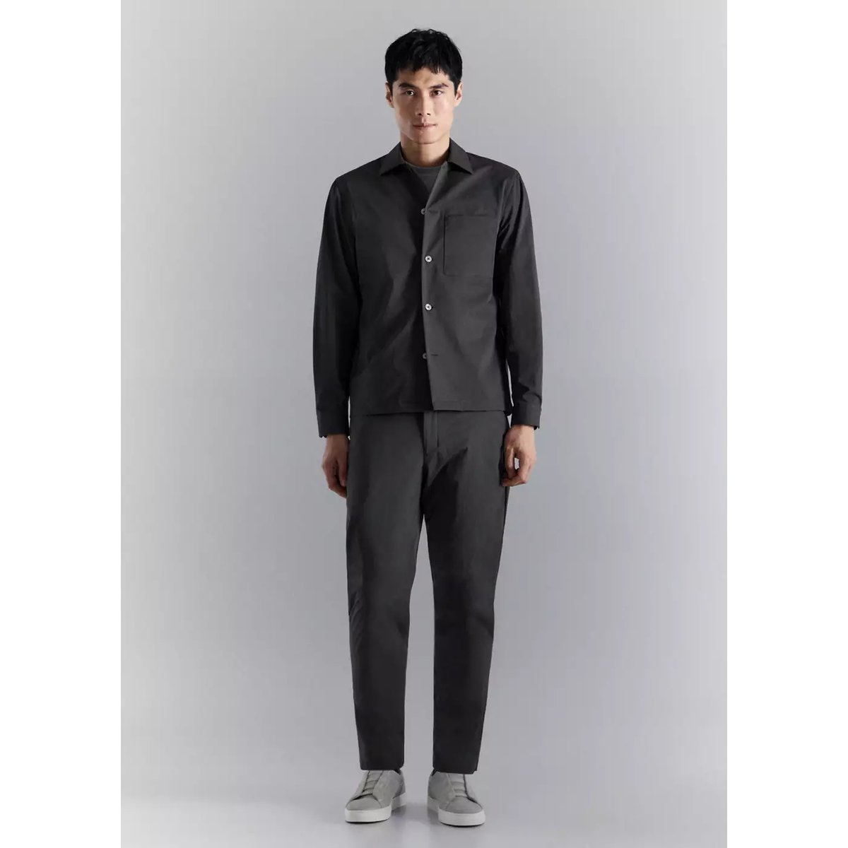 Surchemise non-iron à poche gris chiné foncé, MANGO MAN