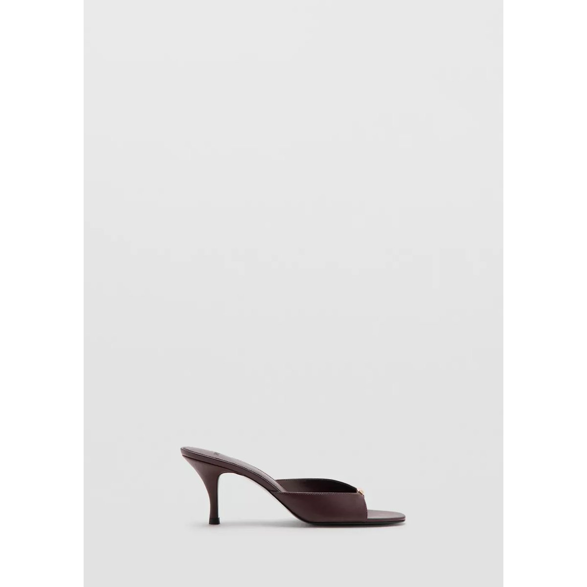 Sandales talon détail métallique bordeaux, MANGO