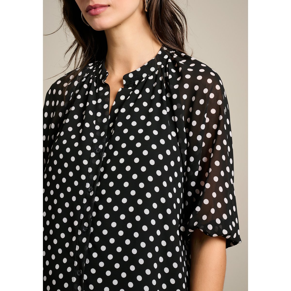 Robe courte à pois noir, LOLALIZA