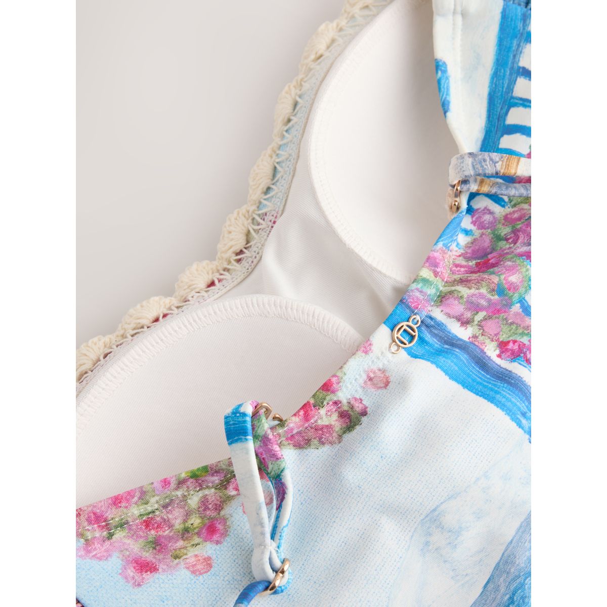 Maillot de bain bandeau à bord au crochet estampe panoramique de benjamin macgregor, NEXT