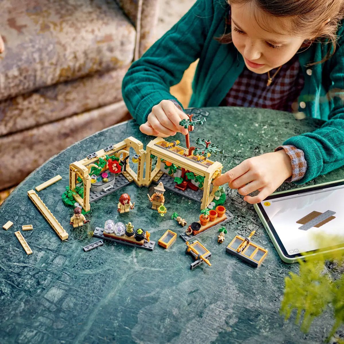 LEGO Harry Potter : Cours de Botanique au Château de Poudlard - 76445 multicolore, LEGO