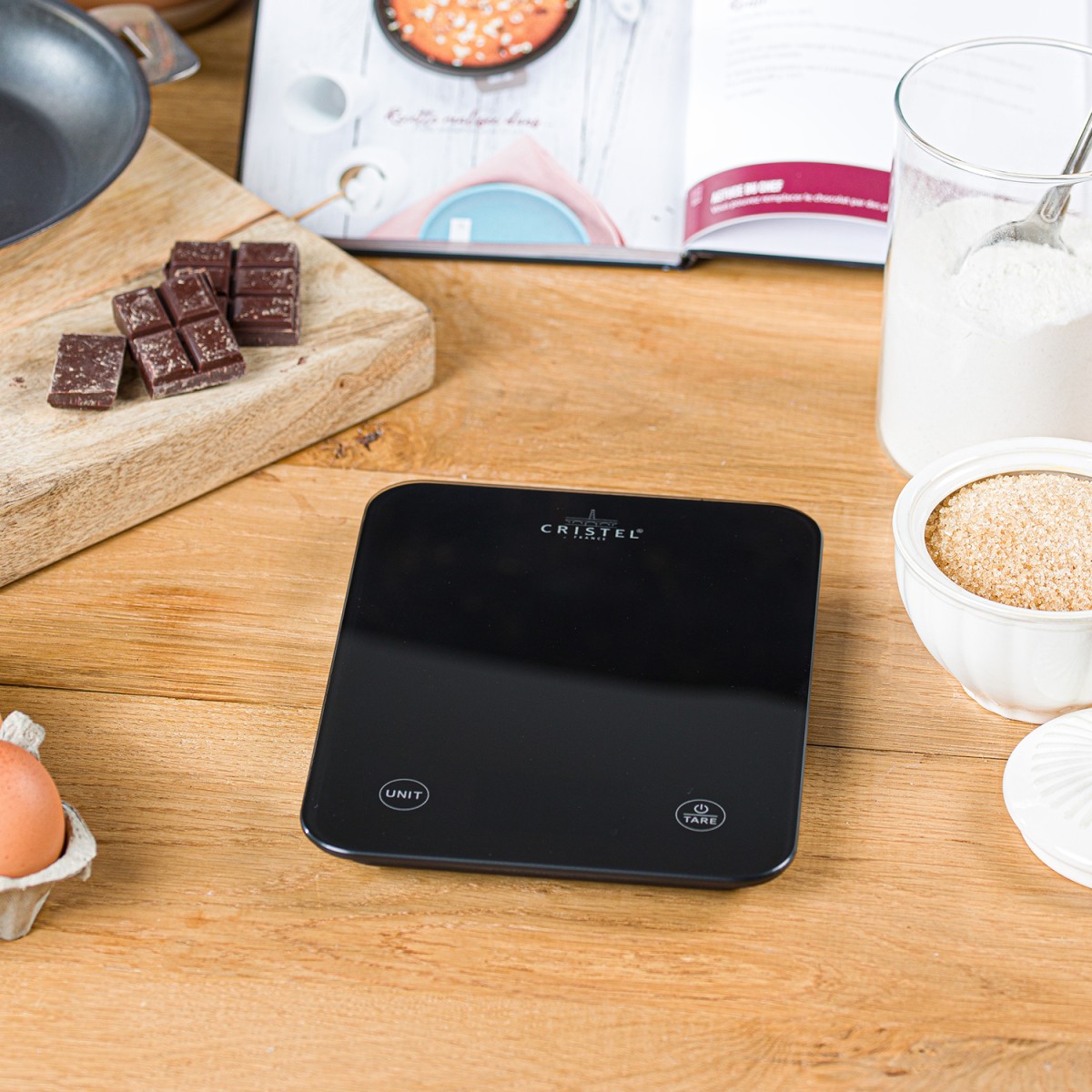 Balance de cuisine électronique rechargeable noire 10 kg LES BALANCES DE CUISINE couleur unique, CRISTEL