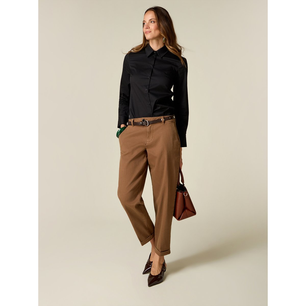 Pantalon chino noir, OLTRE