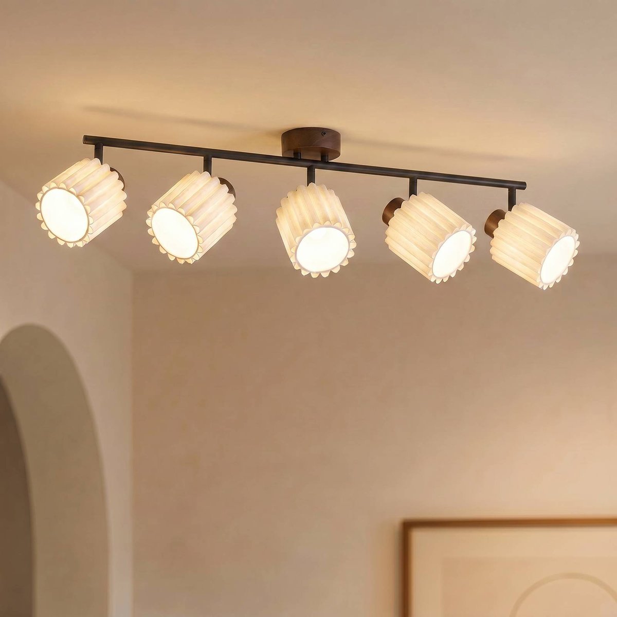 Spot en bois moderne, Shiloh bois foncé, beige, LINDBY