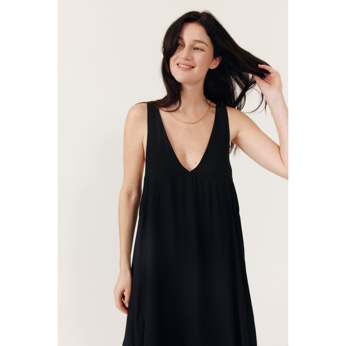 Robe midi fluide décolleté en V Floresia black, ARTLOVE