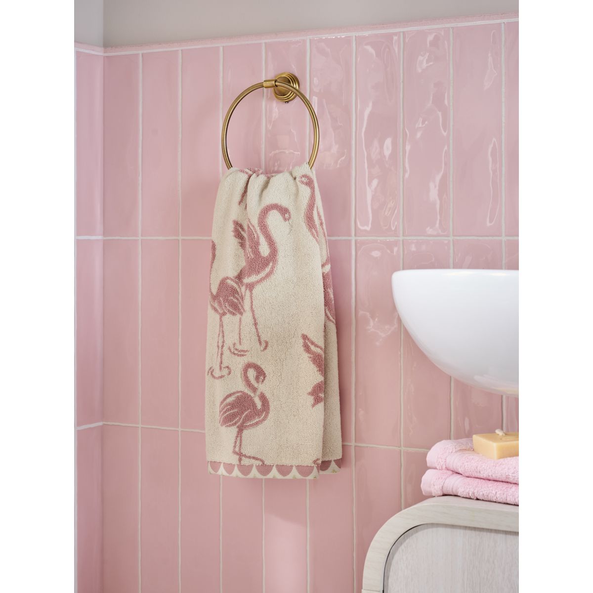 Serviette flamant rose à détails scintillants rose, NEXT