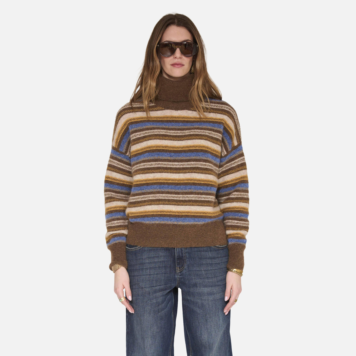 Pull KARELIA nuts, MKT STUDIO