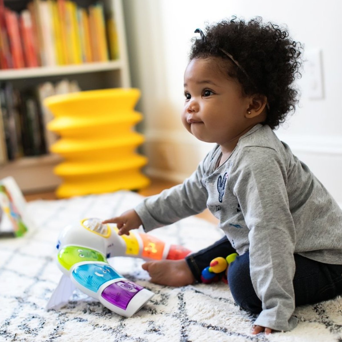 Jouet musical et multilingue multicolore, BABY EINSTEIN