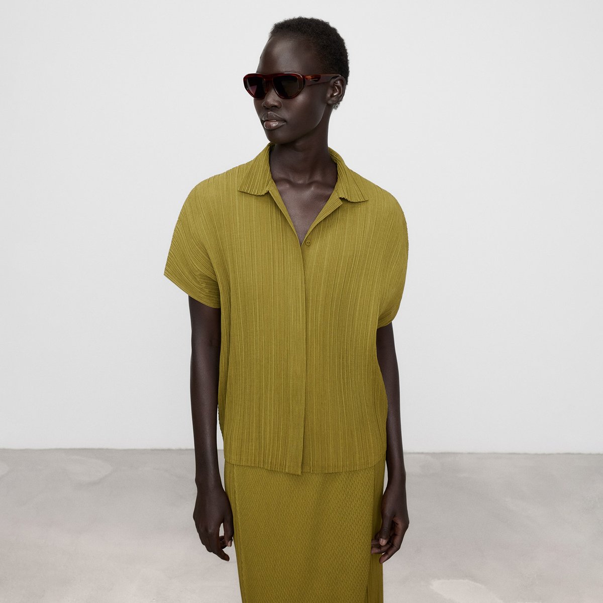 Chemise à col italien et manches japonaises vert olive, ADOLFO DOMINGUEZ