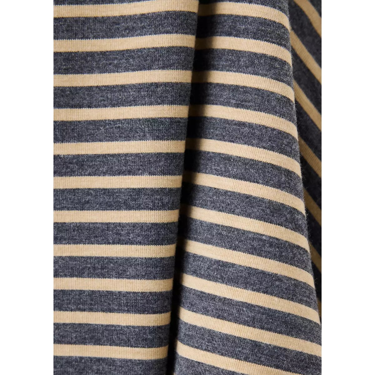 T-shirt rayé épaule dénudée bleu marine, MANGO TEEN