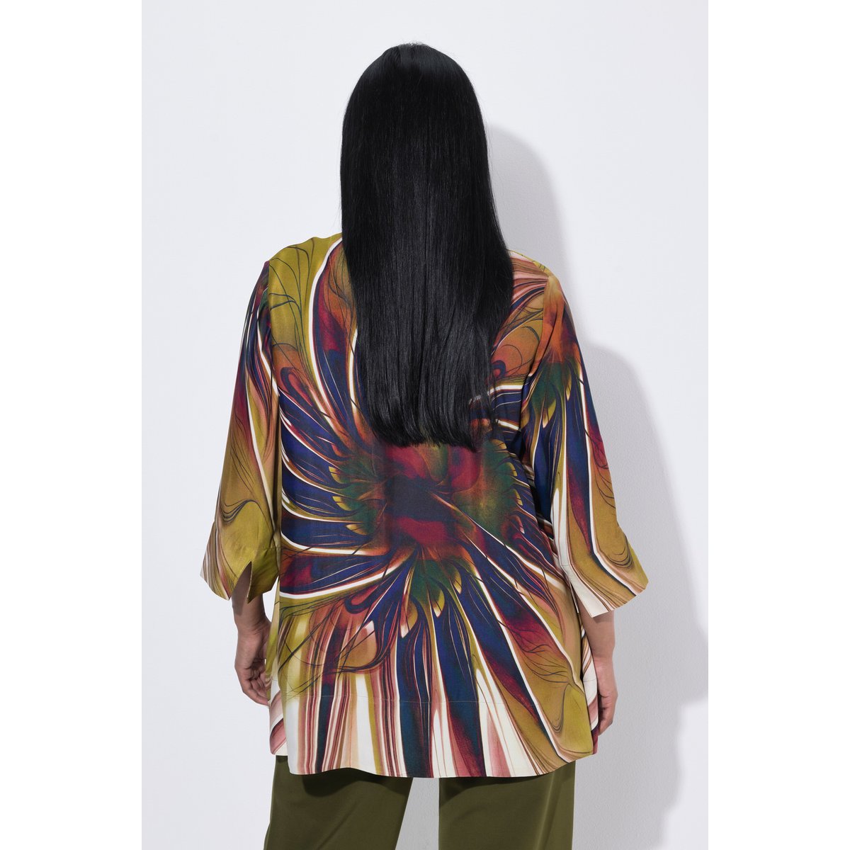 Blouse en satin motif feuilles prune foncé, ULLA POPKEN