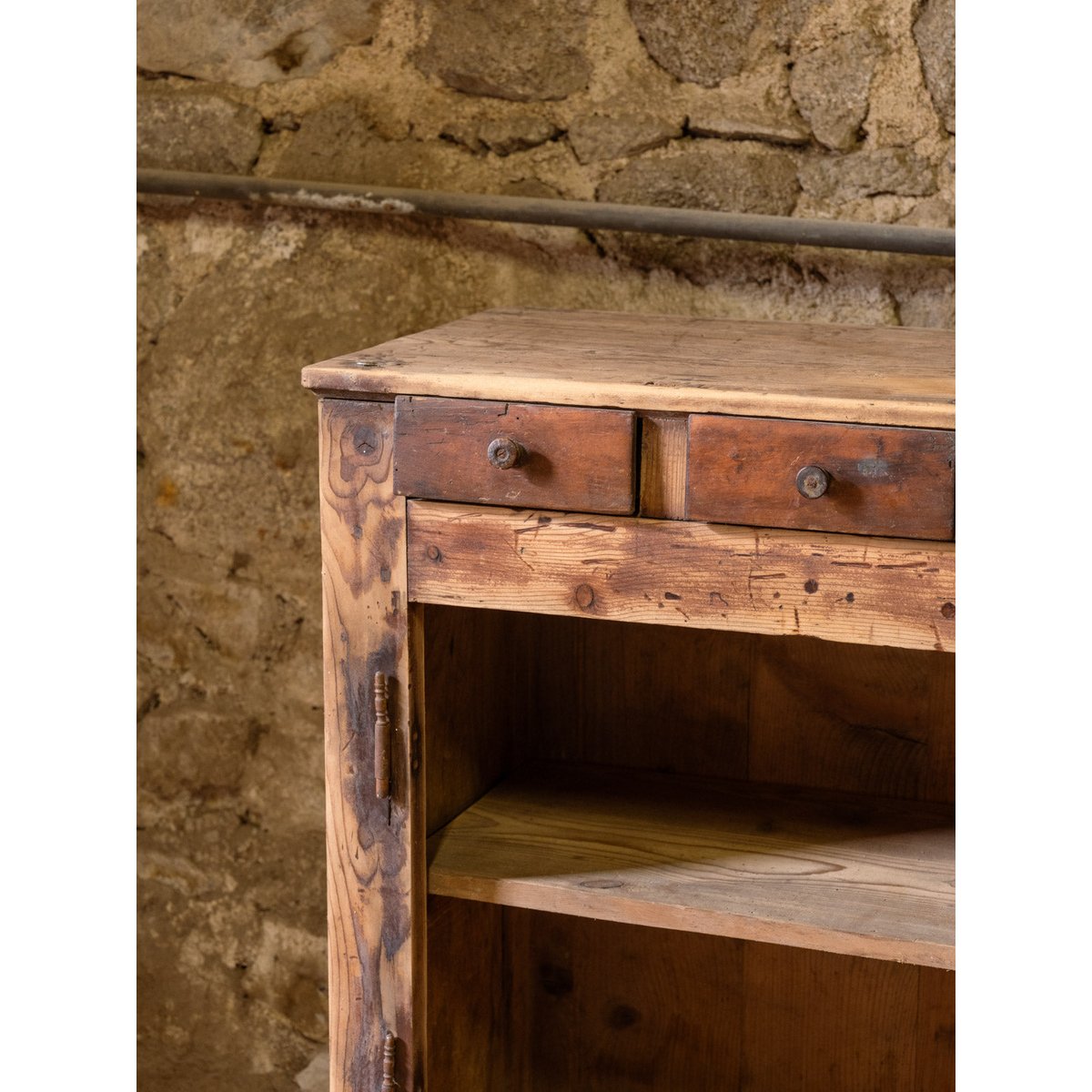 Petit buffet en bois Gilbert N°1861 - Bon état bois foncé, DEBONGOUT