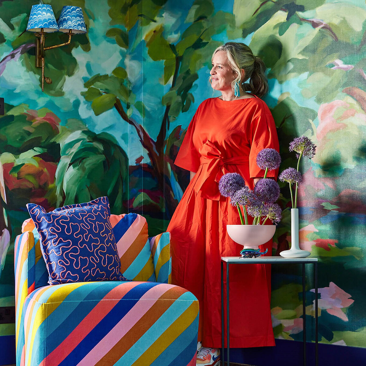 In The Woods Design Mural Wallpaper multi-coloured, HARLEQUIN X SOPHIE ROBINSON