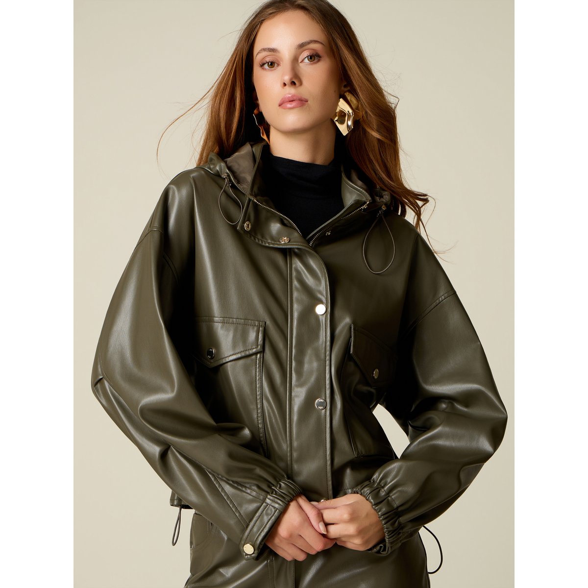 Veste avec capuche et poches verde militare, OLTRE