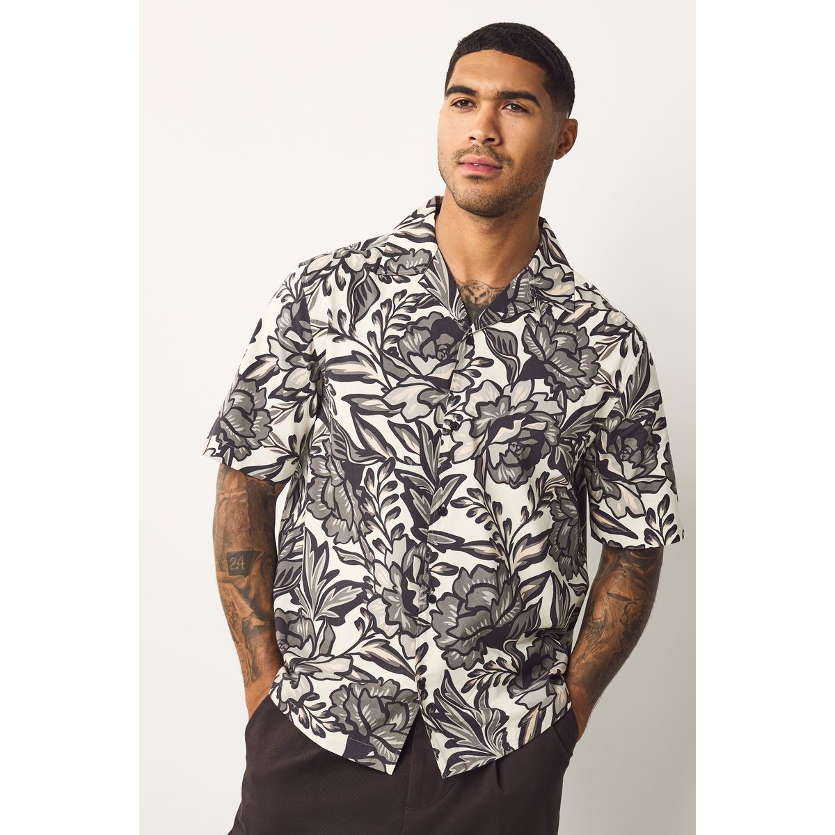 Chemise manches courtes à imprimé floral monochrome, NEXT