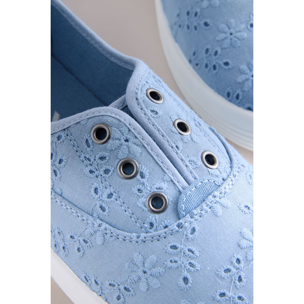 Baskets sans lacets en toile bleu, NEXT