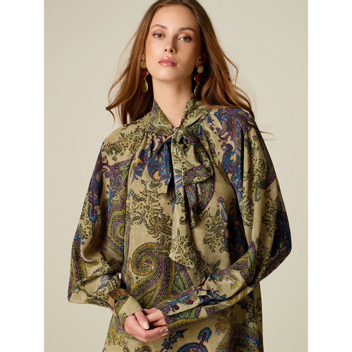 Blouse à motif avec nœud à nouer vert, OLTRE