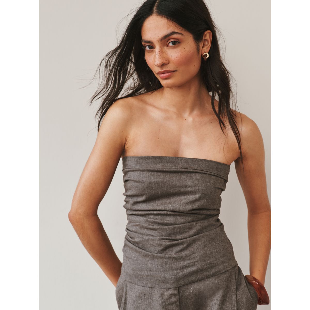 Top bandeau froncé en lin majoritaire marron, NEXT