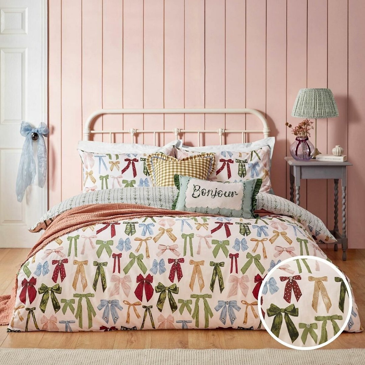 Noortje Bows Reversible Duvet Cover and Pillowcase Set pink, FURN.