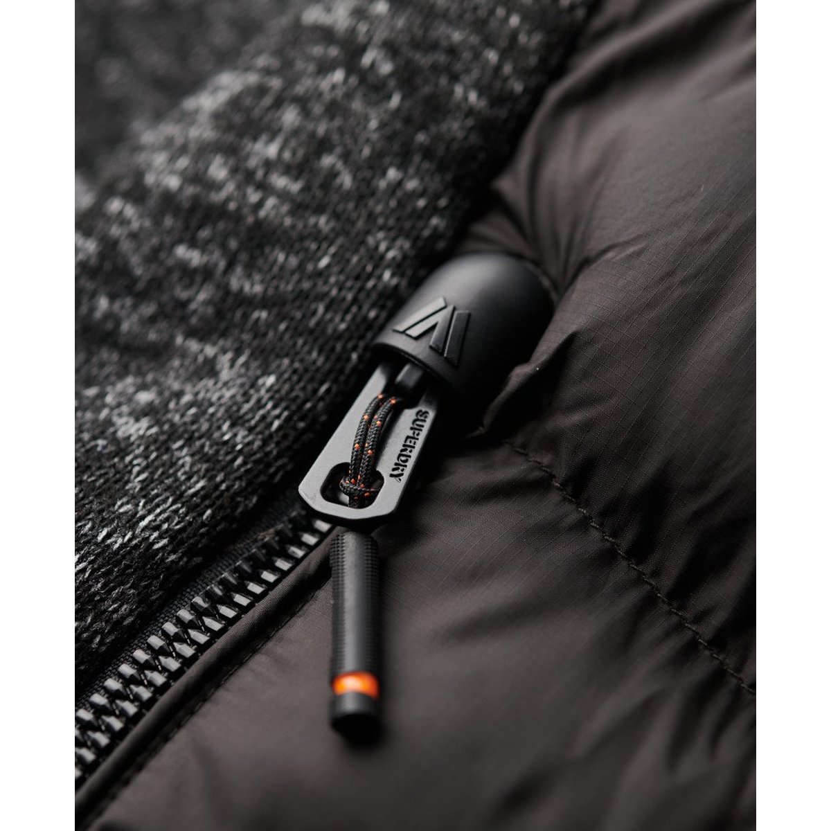 Veste rembourrée hybride en maille Storm noir, SUPERDRY