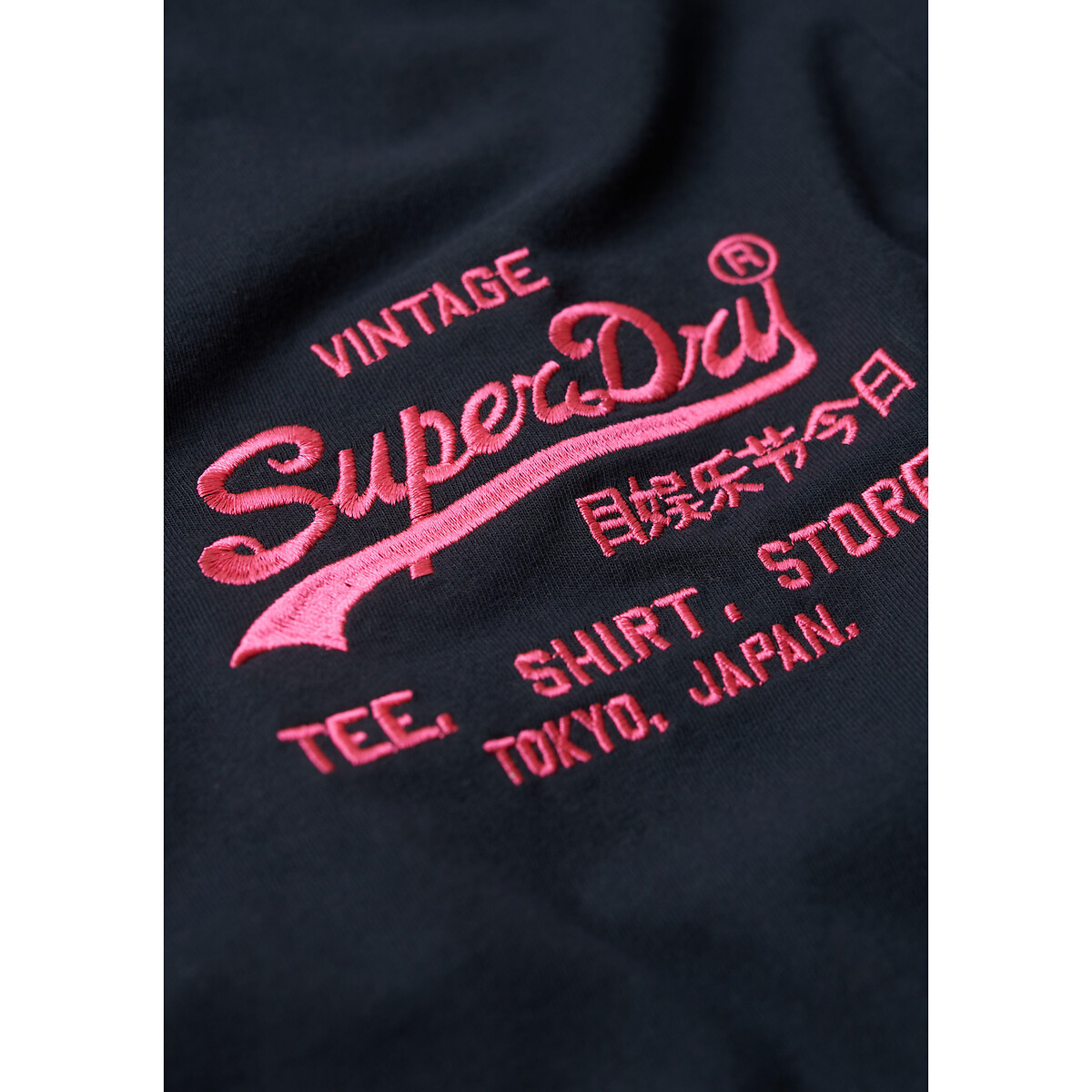 T-shirt col rond à imprimé bleu marine, SUPERDRY