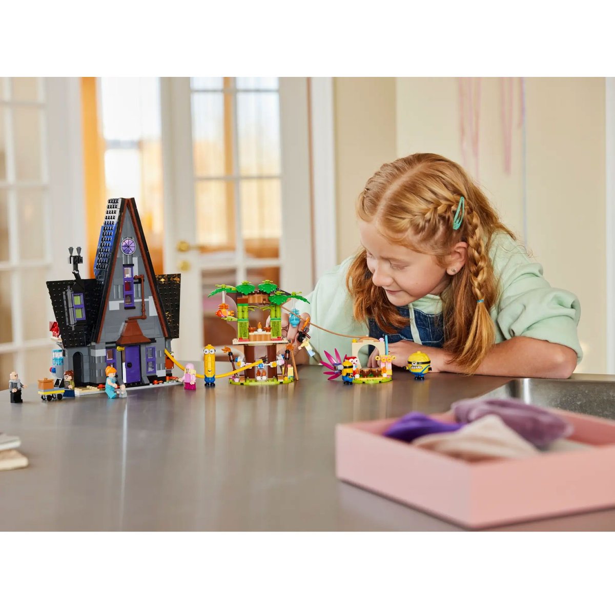 LEGO Moi, Moche et Méchant - Le manoir de Gru et ses Minions - Set 75583 bleu, LEGO