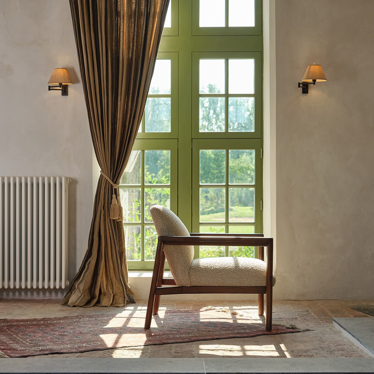 Fauteuil en mindi massif et tissu bouclette  GABRIEL taupe chiné, BERAH GETAH