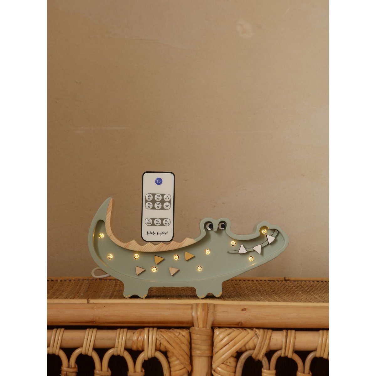 Petite Lampe Veilleuse Crocodile bois vert, LITTLE LIGHTS