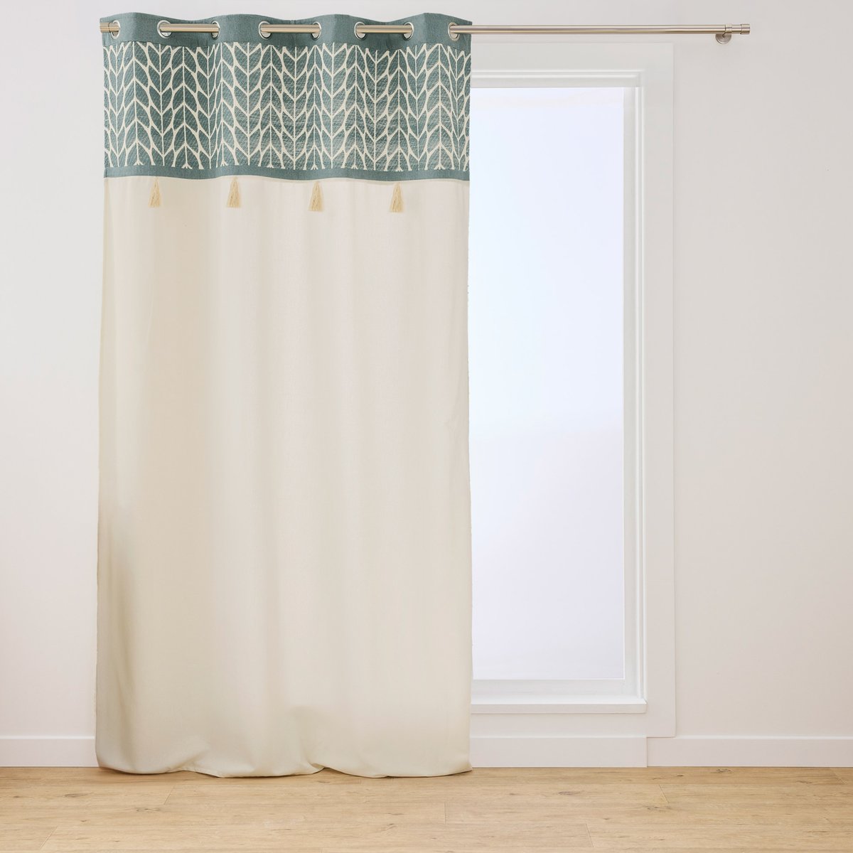 Rideau tamisant à œillets en polycoton jacquard avec pompons vert, DOUCEUR D'INTÉRIEUR
