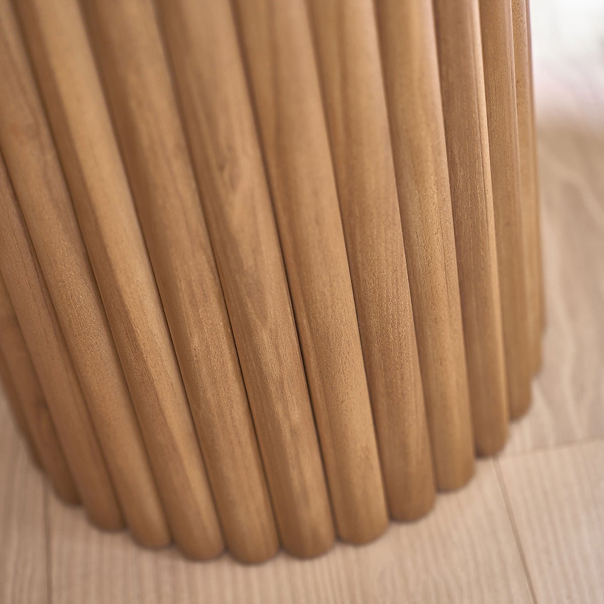 Table d'appoint en teck massif ronde COLINE naturel, BERAH GETAH