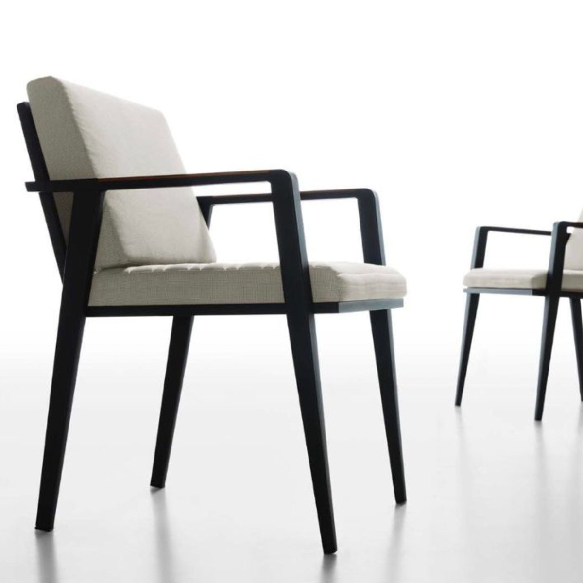 Ensemble repas en aluminium et en teck, LOVY gris anthracite, AU JARDIN DE CHLOÉ