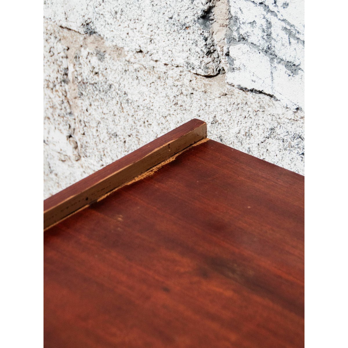 Commode scandinave en bois foncé Olga N°413 - Bon état bois foncé, DEBONGOUT