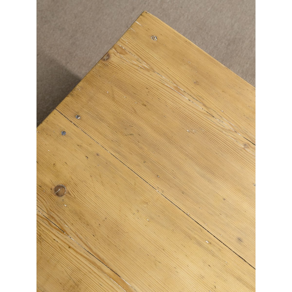 Petite table basse en bois Léonie N°991 - Bon état bois clair, DEBONGOUT