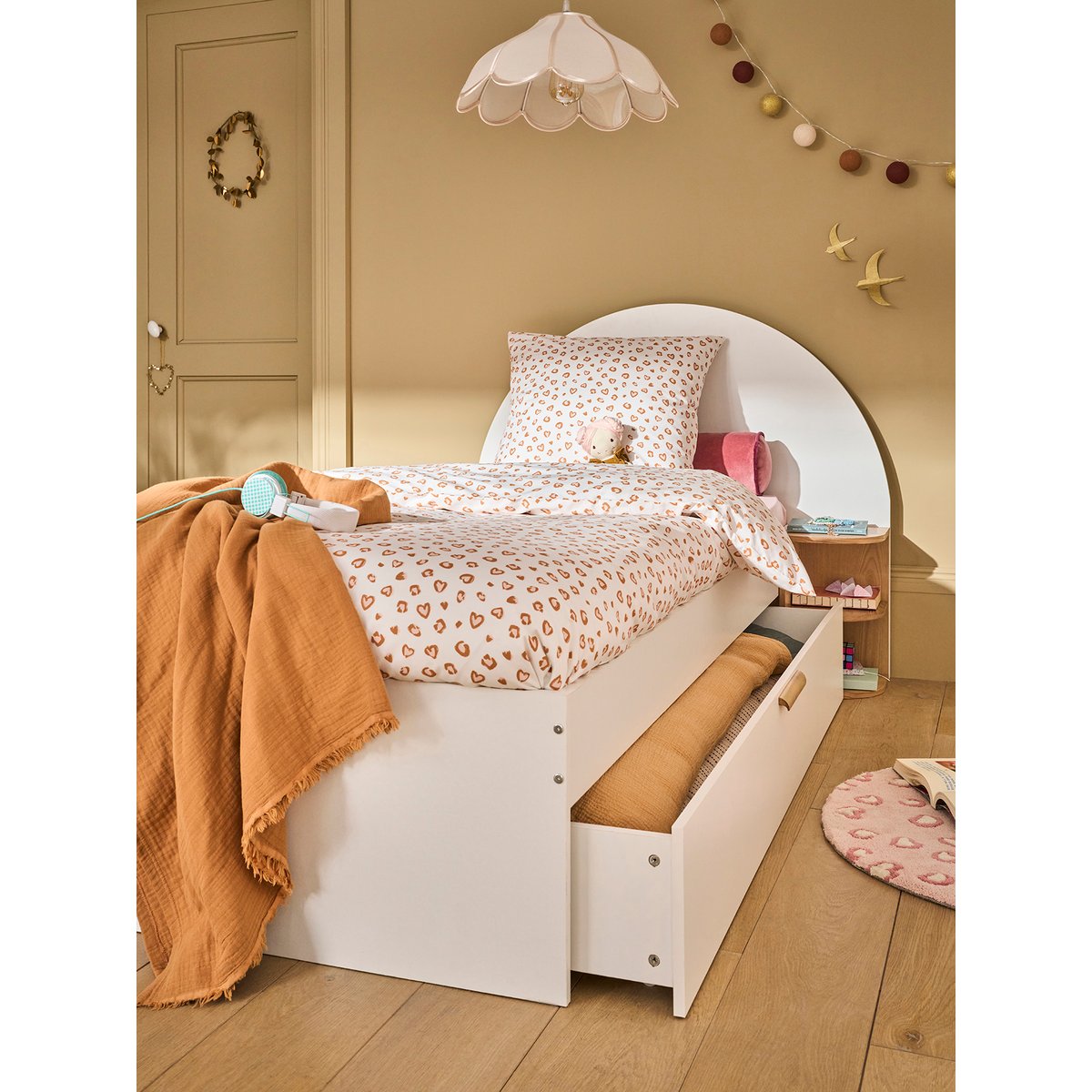 Lit enfant 90x190cm avec rangements + table de chevet réversible Japi blanc, VERTBAUDET