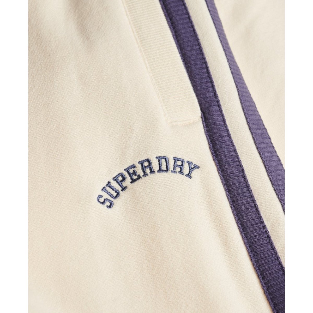 Jogging Essential Logo Coupe Droite blanc cassé os du désert, SUPERDRY