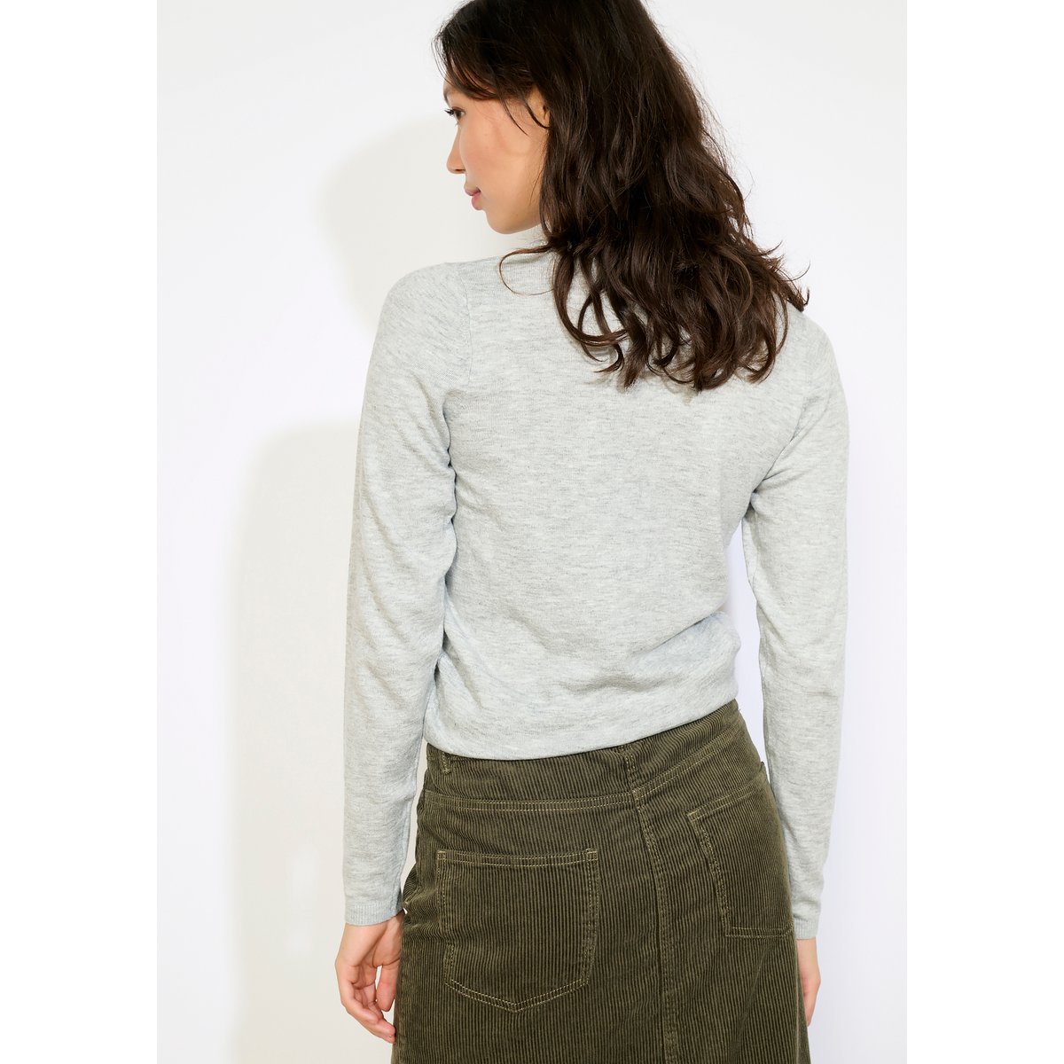 Pull doux à boutons gris clair, LOLALIZA