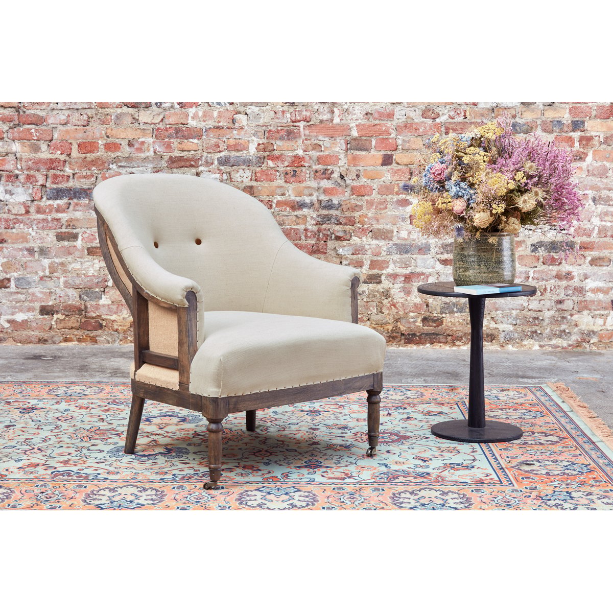 Fauteuil en lin et coton LÉONIE beige, PRODUIT INTERIEUR BRUT