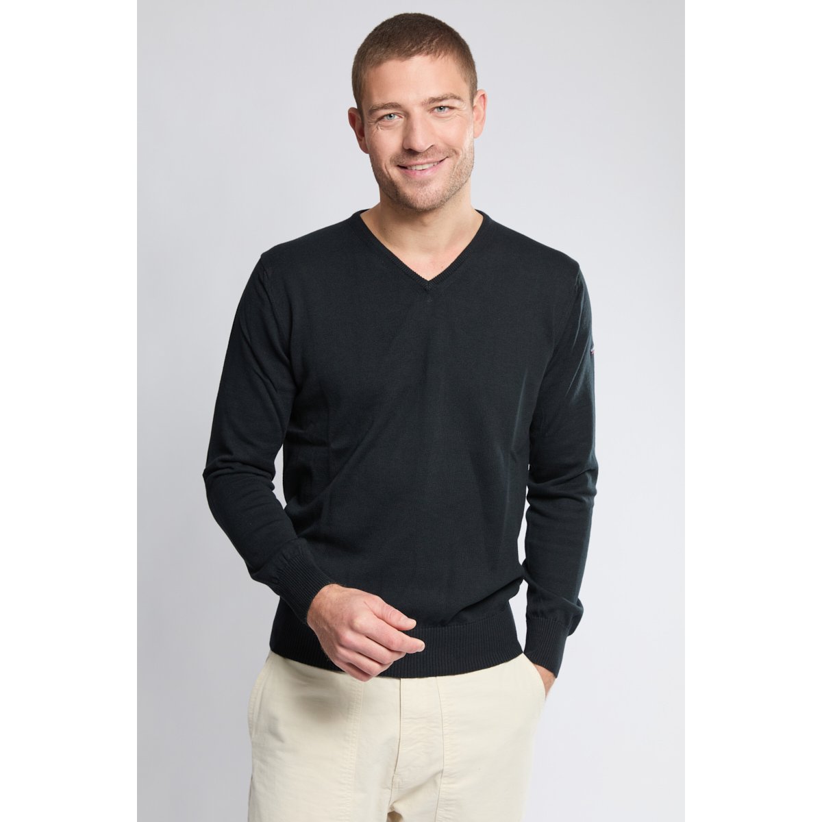 Pull col V en coton HENVIC noir, ARMOR-LUX