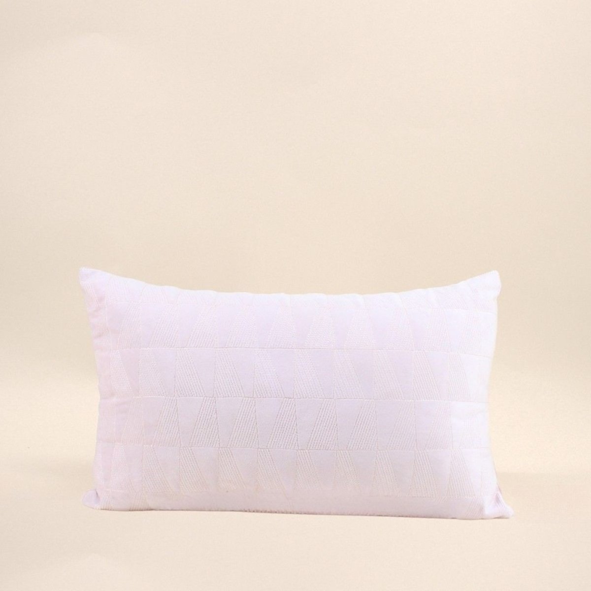 Coussin en velours brodé 30x50cm rose, ORNAMI