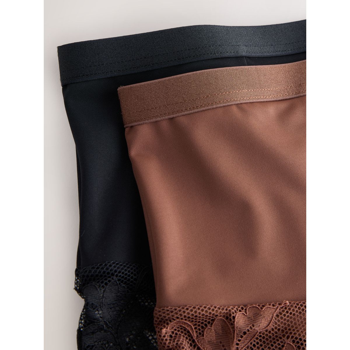 Culotte avec léger effet gainant, lot de 2 nu noir/chocolat, NEXT