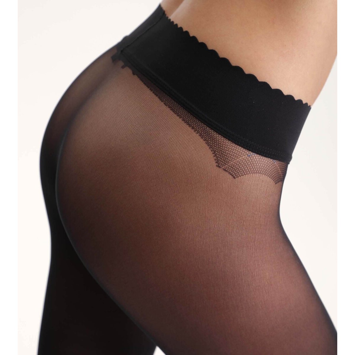 Collants semi opaque Body Touch 30 deniers noir, DIM