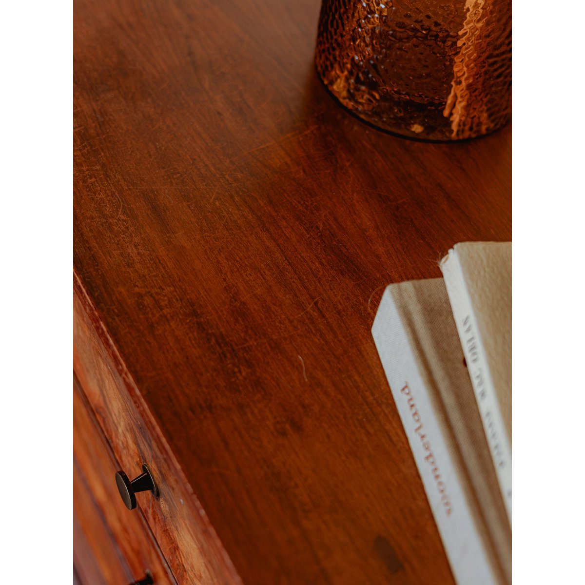 Commode en chêne foncé Garance N°697 - Bon état bois foncé, DEBONGOUT