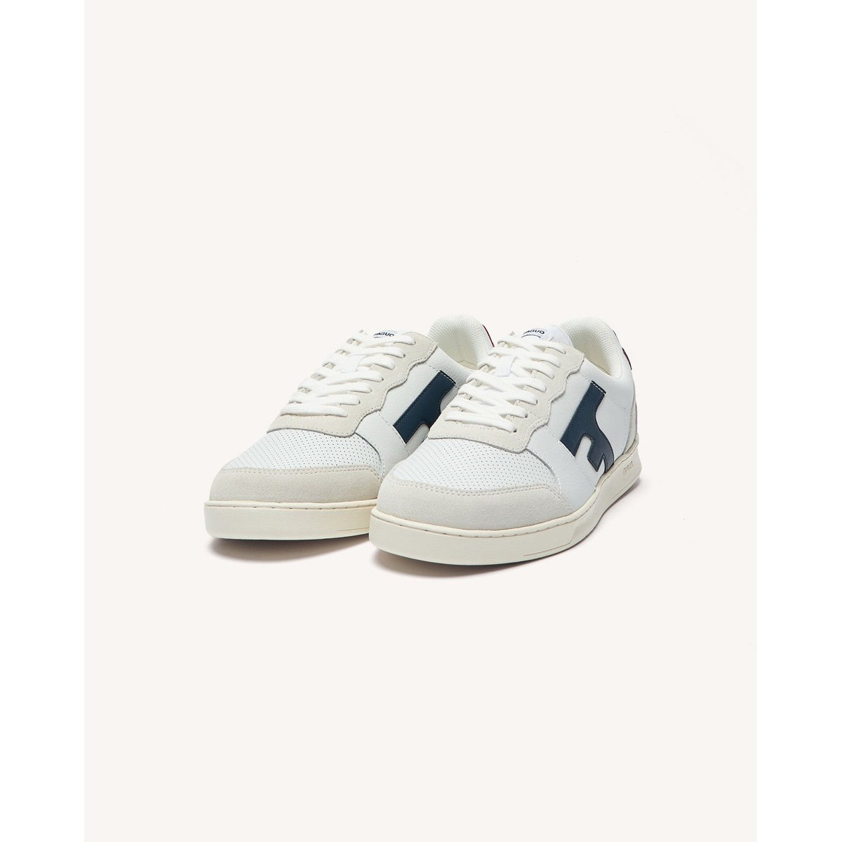 Baskets basses cuir suede HAZEL blanc et bleu marine, FAGUO