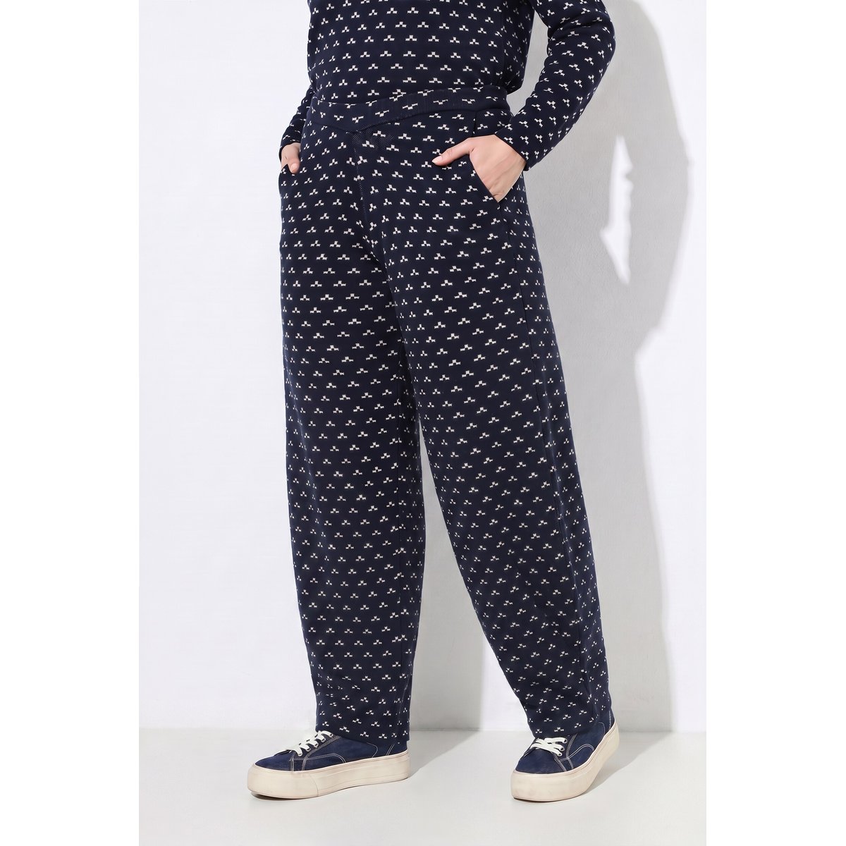 Pantalon en maille de coton bio marine, ULLA POPKEN