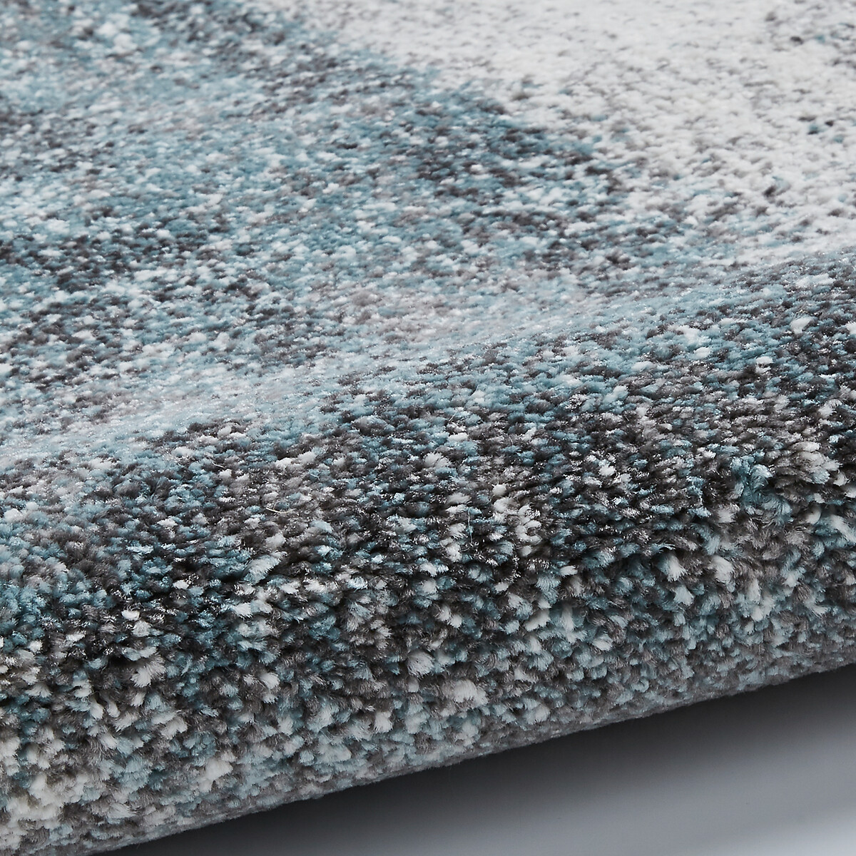 Ombre Distressed Short Pile Rug ivory/blue, SO'HOME