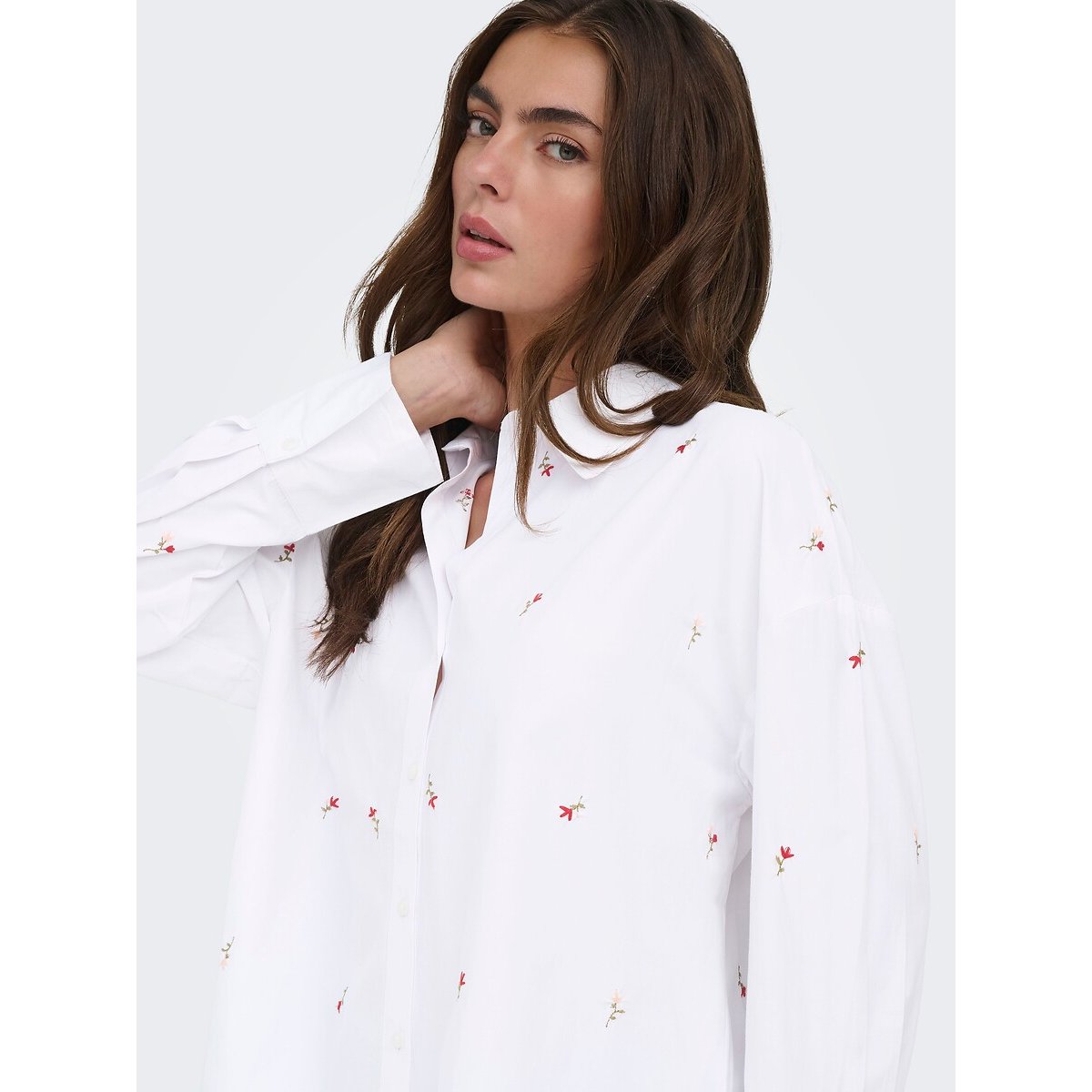 Chemise manches longues brodée blanc fleuri, ONLY