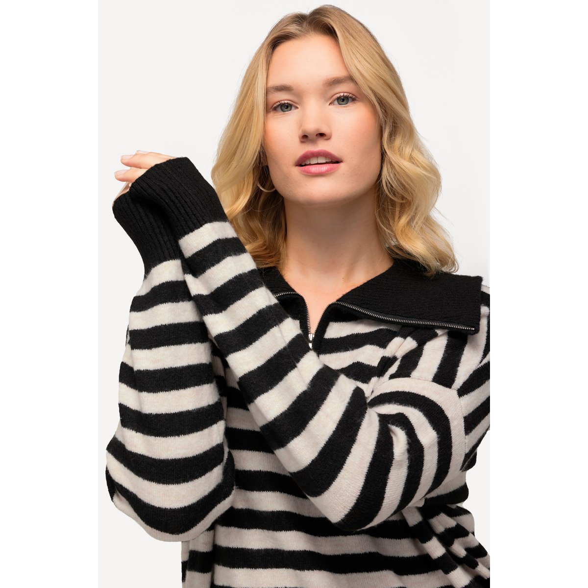 Pull camionneur rayé. Coupe oversized noir, ULLA POPKEN