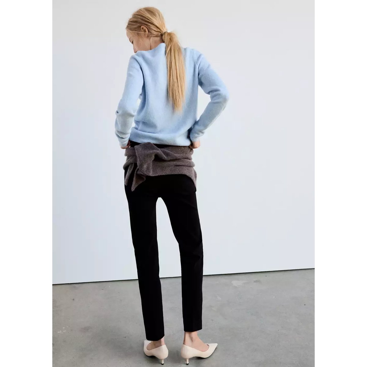 Pull en maille à col rond bleu ciel, MANGO