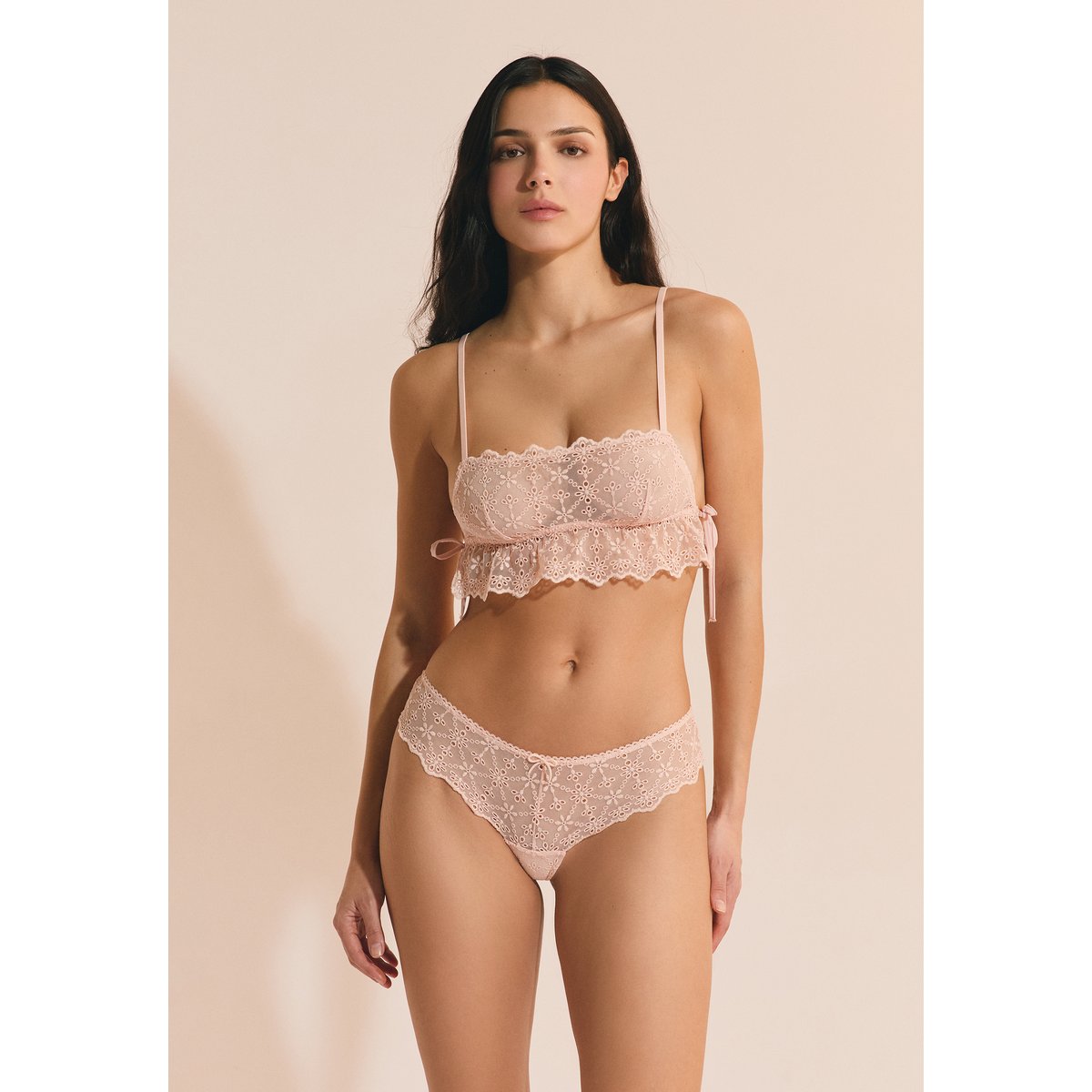 Soutien-gorge brassière avec broderie JANE rose poudre, ETAM
